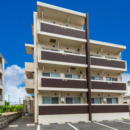 Hotel Mr.Kinjo In Tonoshiro Miyara Екстер'єр фото